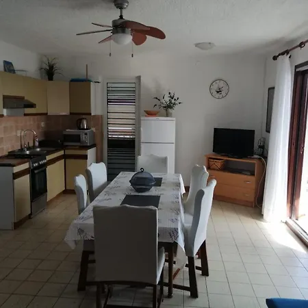 Apartmani Sepcevic Murter Room photo